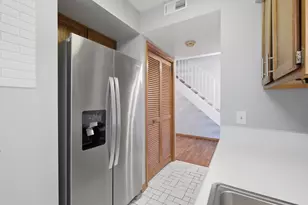 1551 Ashland Ave, Des Plaines, IL 60016 - Photo 9