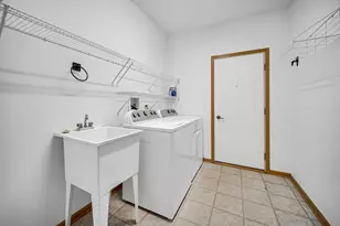 690 S Wellston Ln, Romeoville, IL 60446 - Photo 19