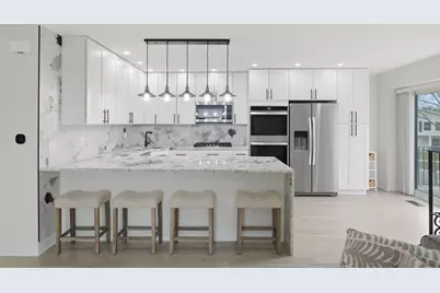 2198 N Oakbrook Circle #2198, Palatine, IL 60074 - Photo 7