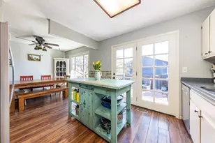 128 S Birchwood Dr, Naperville, IL 60540 - Photo 5