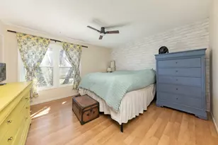 128 S Birchwood Dr, Naperville, IL 60540 - Photo 11