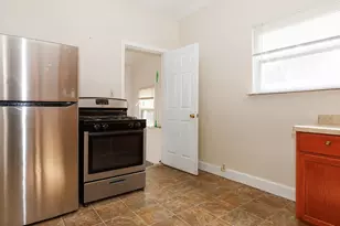 802 S Madison St, Bloomington, IL 61701 - Photo 29