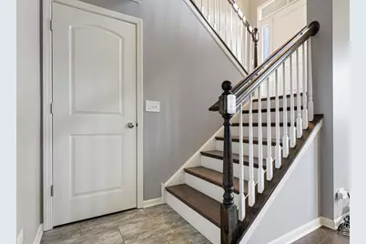 1198 Evergreen Avenue, Des Plaines, IL 60016 - Photo 29