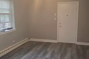 2055 E 72nd St, Chicago, IL 60649 - Photo 9