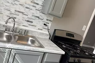 2055 E 72nd St, Chicago, IL 60649 - Photo 5