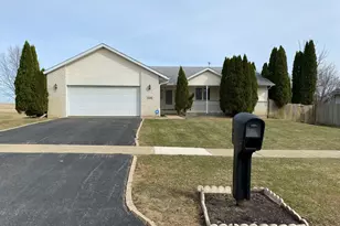 3188 Kregel Dr, Rockford, IL 61109 - Photo 1