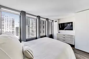 100 E Walton St, Chicago, IL 60611 - Photo 13
