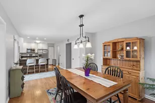 6935 Revere Ct, Gurnee, IL 60031 - Photo 9