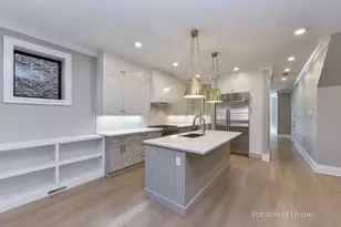 2135 N Lakewood Ave, Chicago, IL 60614 - Photo 9