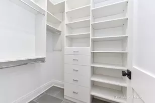 2135 N Lakewood Ave, Chicago, IL 60614 - Photo 23