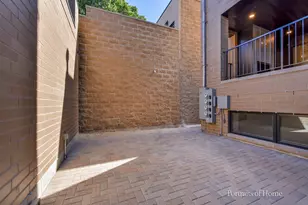 2135 N Lakewood Ave, Chicago, IL 60614 - Photo 33