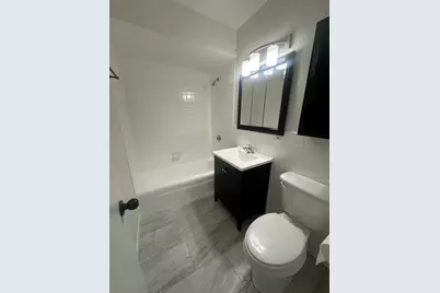 1629 W Greenleaf Avenue #202, Chicago, IL 60626 - Photo 11