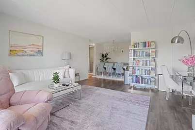 16 E Old Willow Road #223S, Prospect Heights, IL 60070 - Photo 3