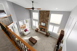 621 Western Dr, North Aurora, IL 60542 - Photo 15