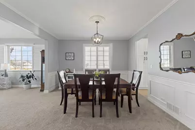 621 Western Drive, North Aurora, IL 60542 - Photo 9