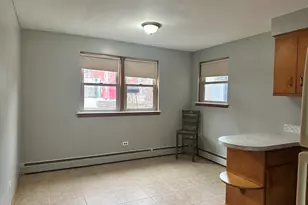 6151 S 76th Ave, Summit, IL 60501 - Photo 7