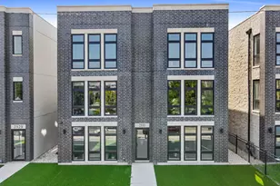 2533 W Congress Pkwy, Chicago, IL 60612 - Photo 1