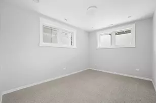 2533 W Congress Pkwy, Chicago, IL 60612 - Photo 9