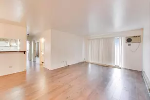 931 W Arquilla Dr, Glenwood, IL 60425 - Photo 7