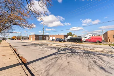 5944 W 65th Street, Chicago, IL 60638 - Photo 11