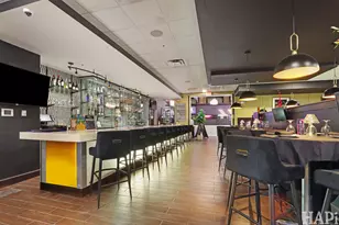 6175 W Grand Ave, Gurnee, IL 60031 - Photo 9