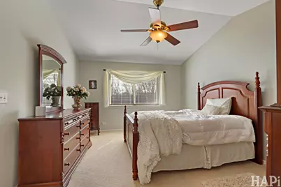 1167 N Oakwood Drive #32-3, Fox Lake, IL 60020 - Photo 13