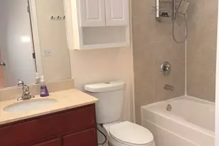 1122 W Catalpa Ave, Chicago, IL 60640 - Photo 3