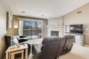 1604 W Partridge Ct, Arlington Heights, IL 60004 - Photo 7