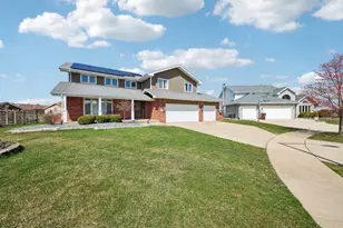 19328 Woodfield Ct, Tinley Park, IL 60487 - Photo 3