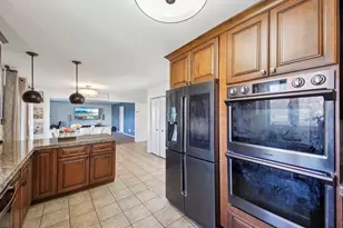 19328 Woodfield Ct, Tinley Park, IL 60487 - Photo 11