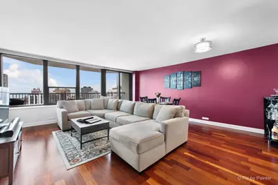 1560 N Sandburg Terrace #3206, Chicago, IL 60610 - Photo 3