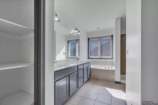 570 Larium Ln, Crystal Lake, IL 60012 - Photo 23