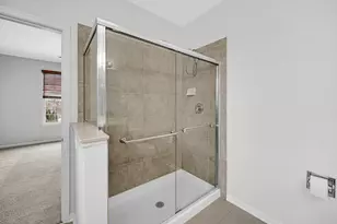 1343 Scarboro Rd, Schaumburg, IL 60193 - Photo 15