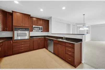 1343 Scarboro Road, Schaumburg, IL 60193 - Photo 7