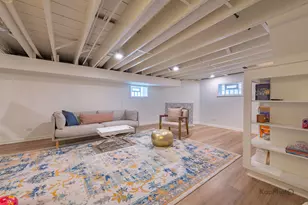 2921 N Seeley Ave, Chicago, IL 60618 - Photo 23