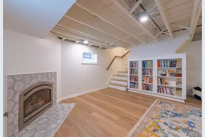 2921 N Seeley Avenue, Chicago, IL 60618 - Photo 21