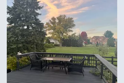 16W764 Hawthorne Court, Willowbrook, IL 60527 - Photo 35