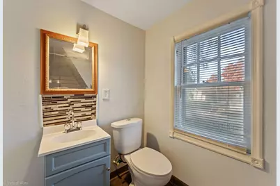 233 Oakwood Avenue, Rockford, IL 61101 - Photo 7