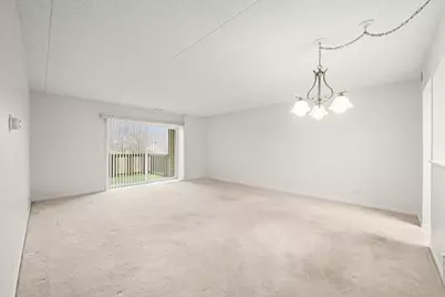 690 Chandler Road #211, Gurnee, IL 60031 - Photo 9