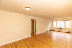 1320 W Lunt Ave, Chicago, IL 60626 - Photo 3