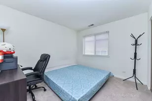 2414 Savoy Ct, Aurora, IL 60503 - Photo 17