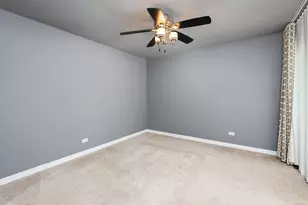 5919 Oakwood Dr, Lisle, IL 60532 - Photo 9