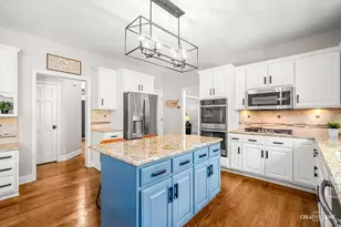 2603 Charlestowne Ln, Naperville, IL 60564 - Photo 9