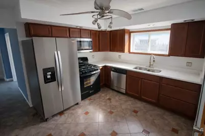 17115 Park Avenue, Lansing, IL 60438 - Photo 5