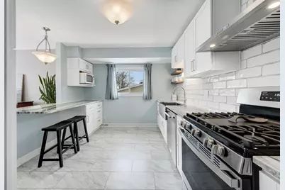 6921 Martin Drive, Woodridge, IL 60517 - Photo 7