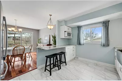 6921 Martin Drive, Woodridge, IL 60517 - Photo 9