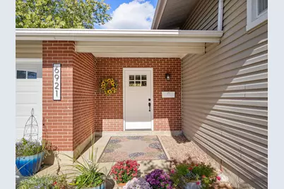 6921 Martin Drive, Woodridge, IL 60517 - Photo 3