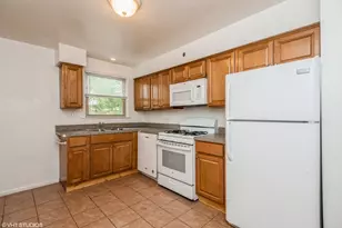 2001 W Touhy Ave, Chicago, IL 60626 - Photo 5