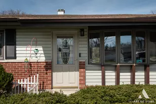 520 Glendale Ln, Hoffman Estates, IL 60169 - Photo 3