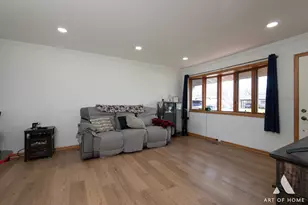 520 Glendale Ln, Hoffman Estates, IL 60169 - Photo 7